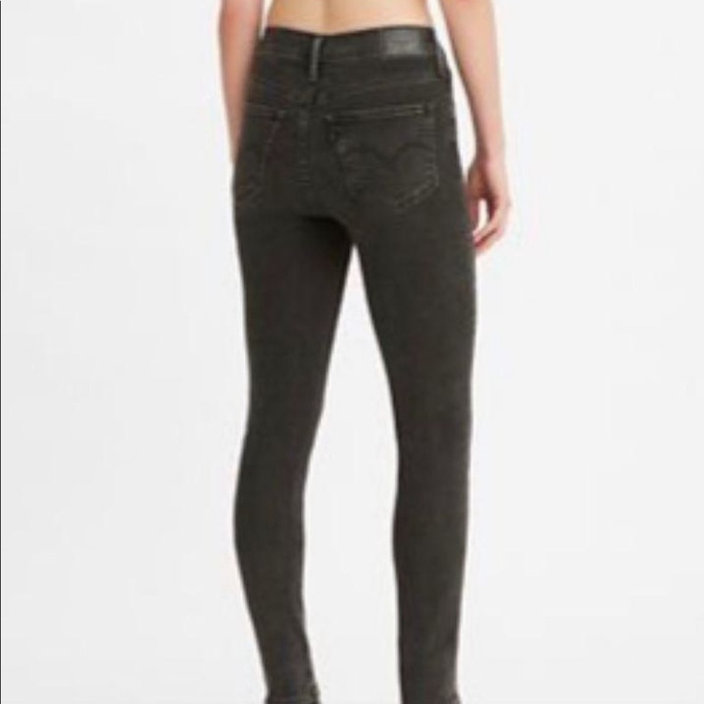 Levis 720 High Rise Super Skinny Jeans